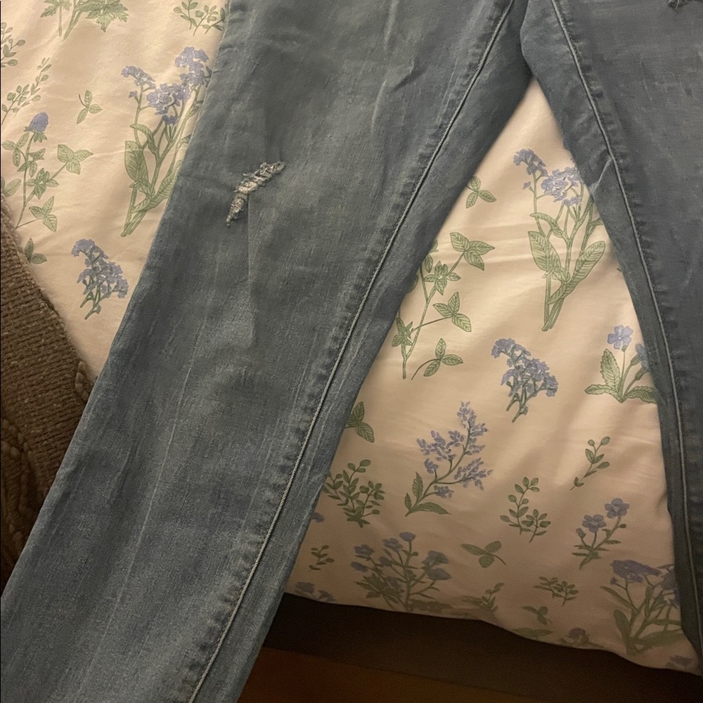 Curvy Skinny Jeans - Picture 3 of 8